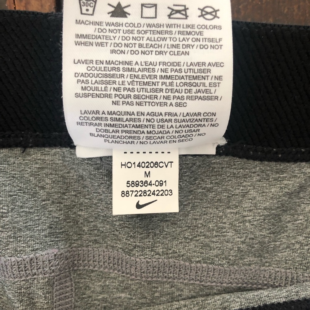 Nike Dri-FIT shorts - Picture 2 of 3